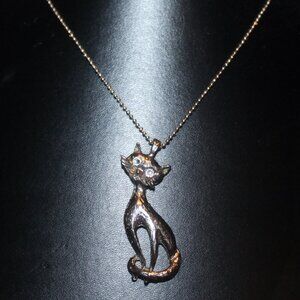Vintage Large Cat w Crystal Eyes Pendant Chain Necklace Non Magnetic